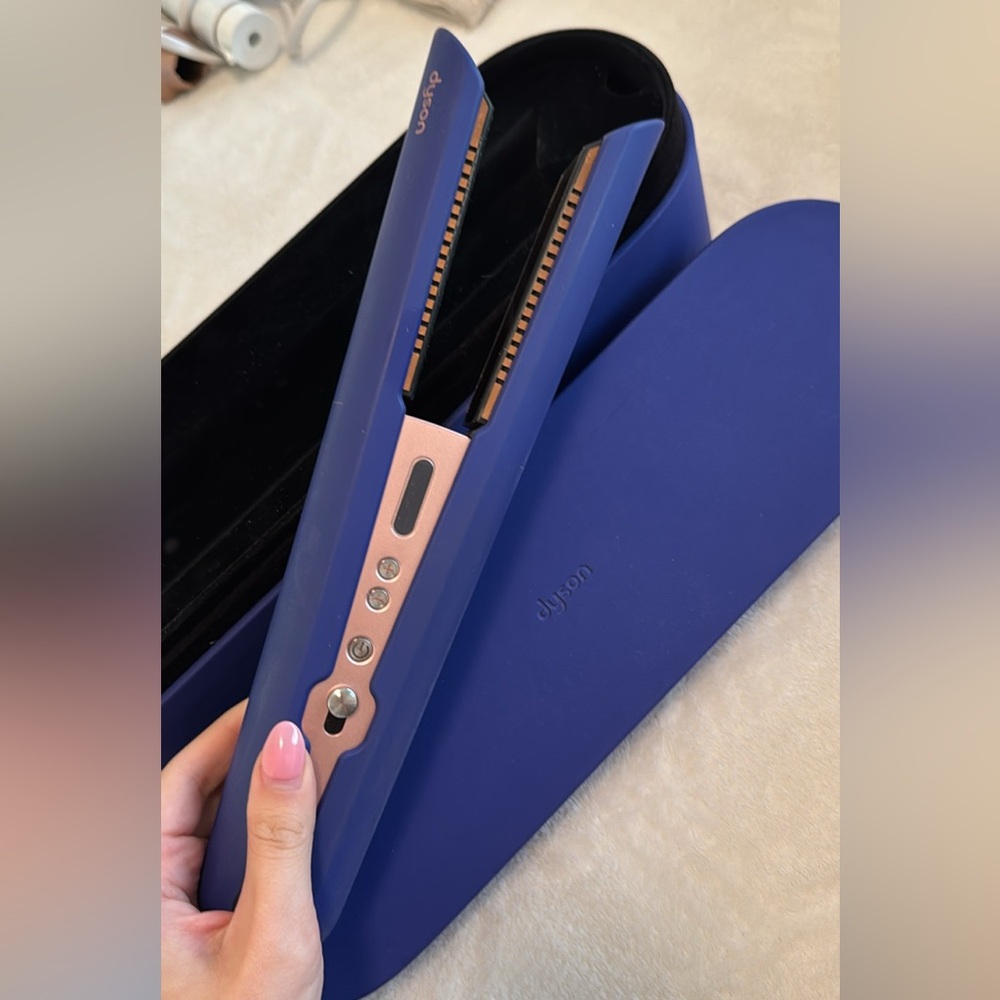 Dyson Straightener